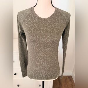 lululemon - Long-Sleeve Seamless Performance Top